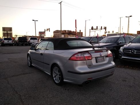 Used 2004 Saab 9-3 Aero image 9