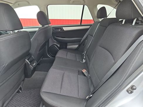 Used 2018 Subaru Outback 2.5i Premium AWD/4WD image 38