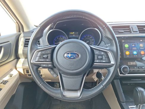 Used 2019 Subaru Outback 2.5i Premium image 12