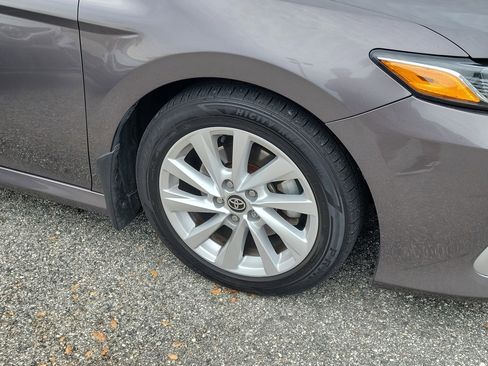 Used 2023 Toyota Camry LE image 7