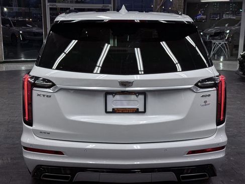 Used 2023 Cadillac XT6 Sport w/ Platinum Package image 12
