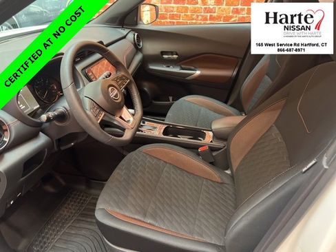 Used 2024 Nissan Kicks SR image 8