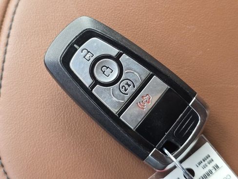 Used 2024 Ford Maverick Lariat AWD/4WD image 35