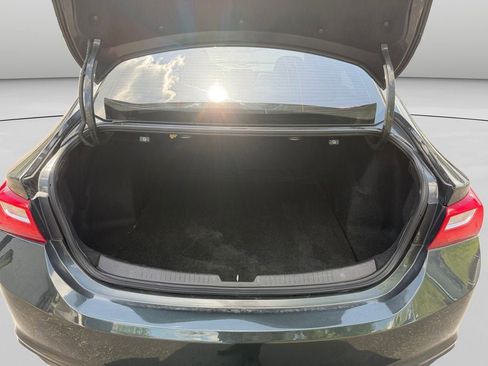 Used 2016 Chevrolet Malibu LT w/ Leather Package FWD image 23