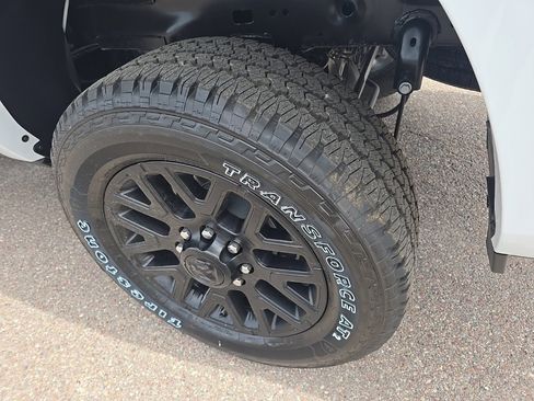 New 2025 RAM 2500 Limited image 22