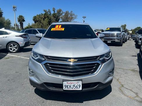 Used 2021 Chevrolet Equinox LT FWD image 2