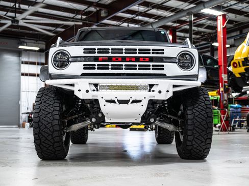 New 2025 Ford Bronco Heritage Edition AWD/4WD image 9