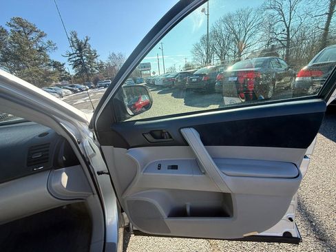 Used 2009 Toyota Highlander 2WD image 22