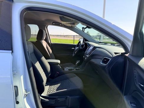 Used 2024 Chevrolet Equinox LT image 10