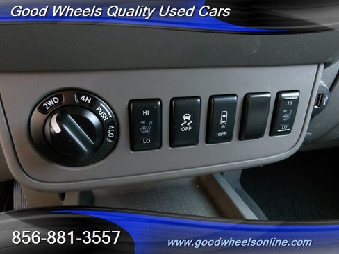 Used 2020 Nissan Frontier SV w/ Midnight Edition Floor Mats AWD/4WD image 21