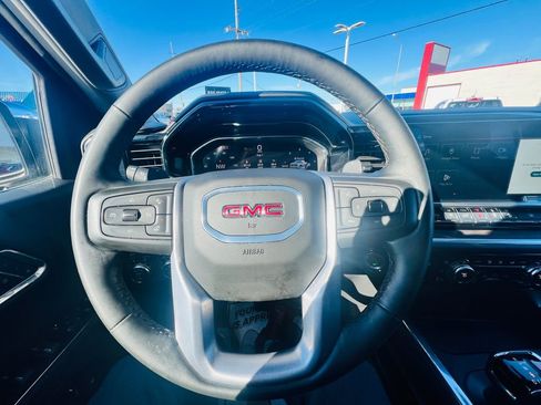 Used 2025 GMC Sierra 1500 SLT w/ SLT Premium Plus Package image 24