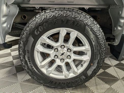 Used 2022 Chevrolet Silverado 1500 RST w/ LPO, Dark Essentials Package AWD/4WD image 10