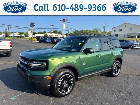 Certified 2025 Ford Bronco Sport Outer Banks w/ Outer Banks Tech Package+ AWD/4WD image 1