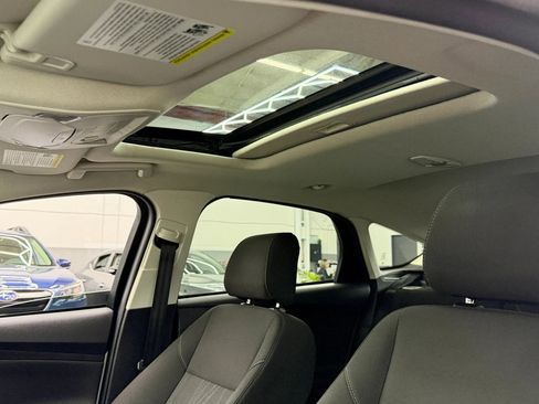 Used 2015 Ford Focus SE image 21