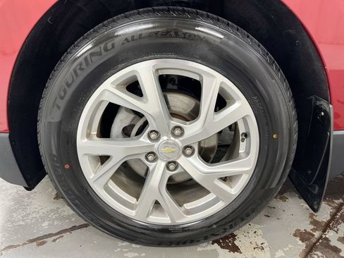 Used 2019 Chevrolet Equinox Premier AWD/4WD image 28