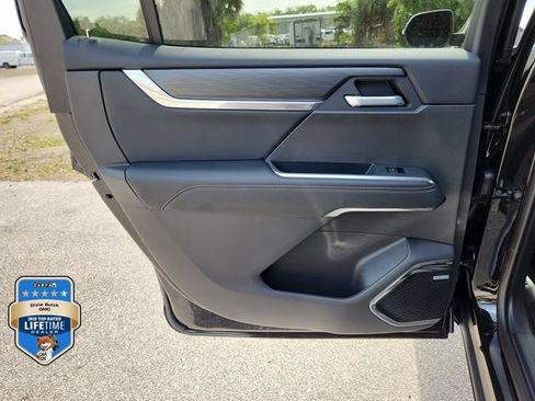 New 2026 GMC Acadia Elevation w/ Super Cruise Package FWD image 11