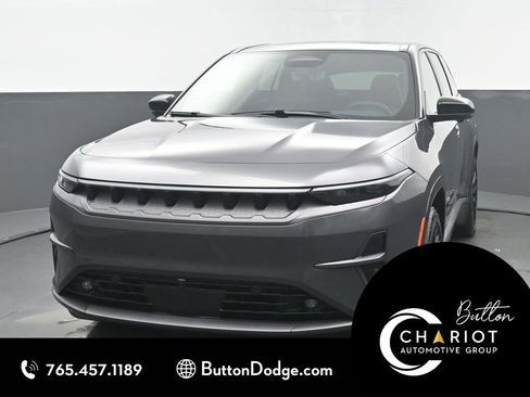 Used 2024 Jeep Wagoneer Launch Edition image 1