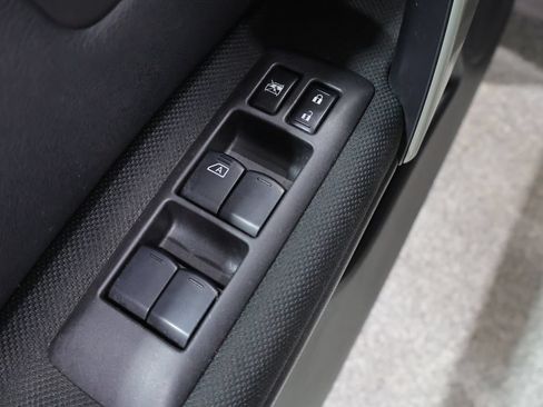 Used 2013 Nissan Rogue S w/ Special Edition Pkg AWD/4WD image 13