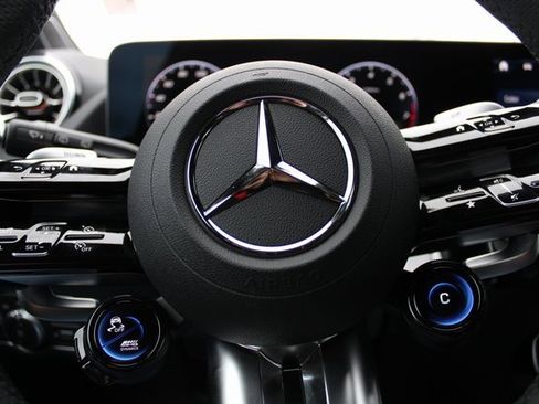 New 2024 Mercedes-Benz GLA 35 AMG 4MATIC image 12