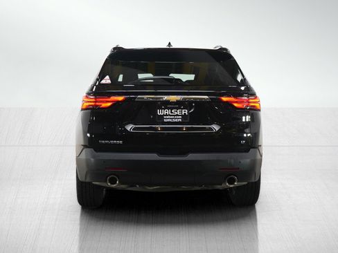 Used 2023 Chevrolet Traverse LT FWD image 4