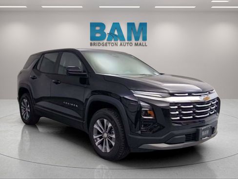 New 2026 Chevrolet Equinox LT w/ Convenience Package II image 1