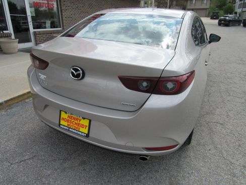 Used 2024 MAZDA MAZDA3 s FWD image 12