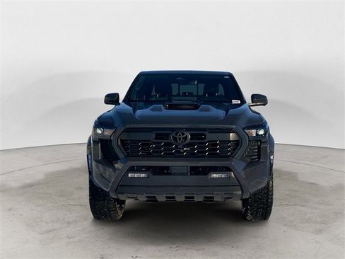 Used 2024 Toyota Tacoma TRD Sport w/ TRD Sport Premium Package image 8