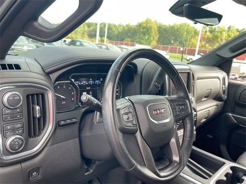 Certified 2020 GMC Sierra 1500 AT4 w/ AT4 Premium Package image 10