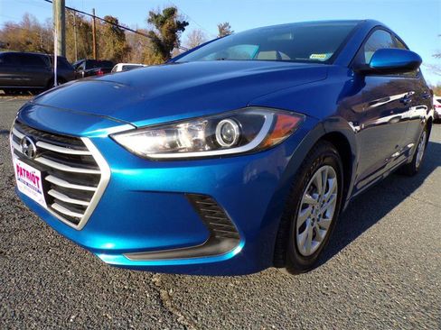 Used 2017 Hyundai Elantra SE image 3