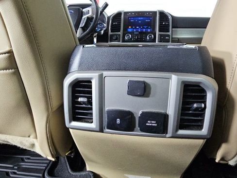Used 2020 Ford F350 Lariat image 26