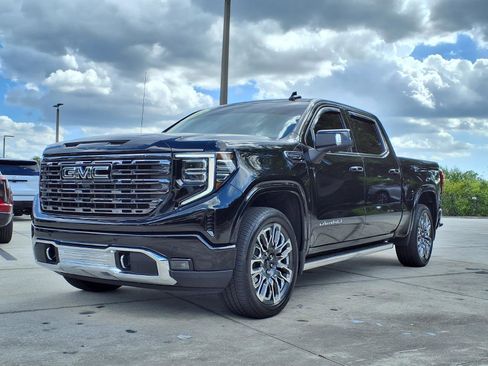 Used 2025 GMC Sierra 1500 Denali Ultimate AWD/4WD image 1