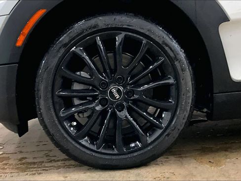 Used 2024 MINI Cooper Clubman S image 12