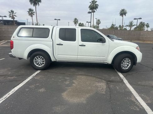 Used 2016 Nissan Frontier SV w/ SV Value Truck Package image 4