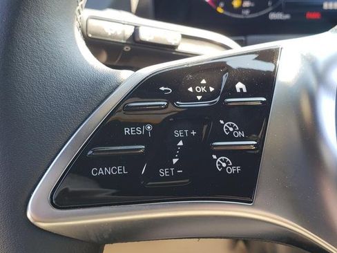 New 2025 Mercedes-Benz GLA 250 4MATIC image 24