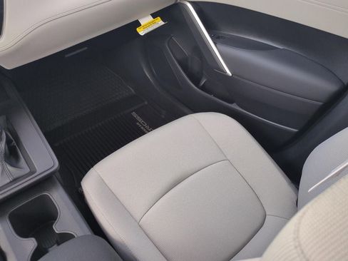 New 2026 Toyota Corolla Cross L image 16