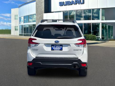 Used 2020 Subaru Forester Premium AWD/4WD image 7