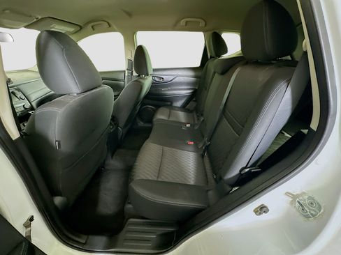 Used 2018 Nissan Rogue SV FWD image 26