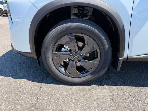 New 2026 Nissan Rogue SV AWD/4WD image 9