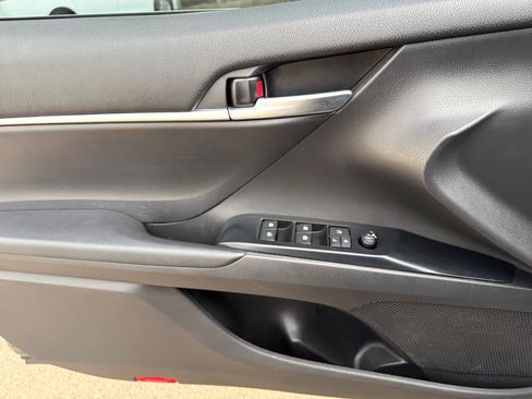 Used 2020 Toyota Camry LE w/ Carpet Mat Package FWD image 13