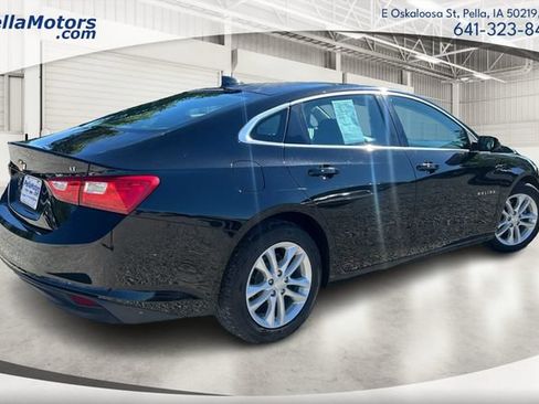 Used 2017 Chevrolet Malibu LT FWD image 3