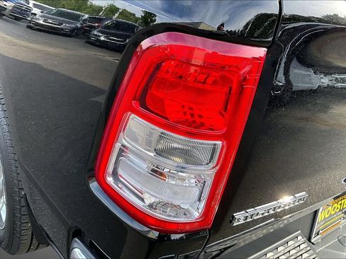Used 2022 RAM 1500 Big Horn AWD/4WD image 23