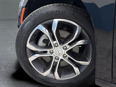 Used 2025 Chrysler Pacifica Pinnacle w/ Trailer Tow Group AWD/4WD image 40