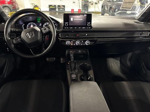 Used 2023 Honda Civic Sport image 10