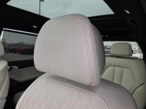 Used 2021 BMW X7 xDrive40i w/ M Sport Package image 20