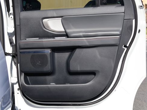 Used 2025 Ford Expedition Max Active image 33