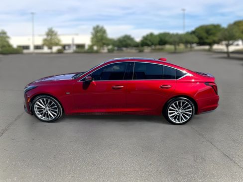 Used 2025 Cadillac CT5 Premium Luxury image 5