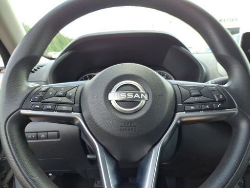 Used 2024 Nissan Sentra SV FWD image 19