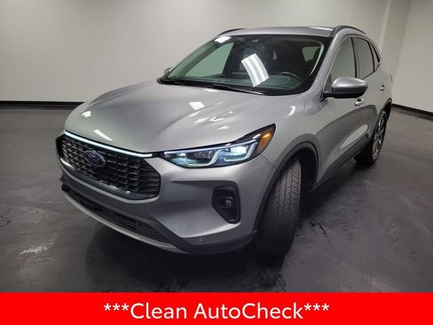 Used 2024 Ford Escape Platinum AWD/4WD image 4