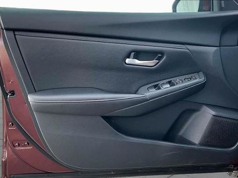 Certified 2024 Nissan Sentra SV FWD image 21