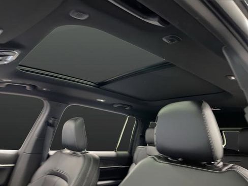 New 2026 Jeep Grand Cherokee L Limited image 7